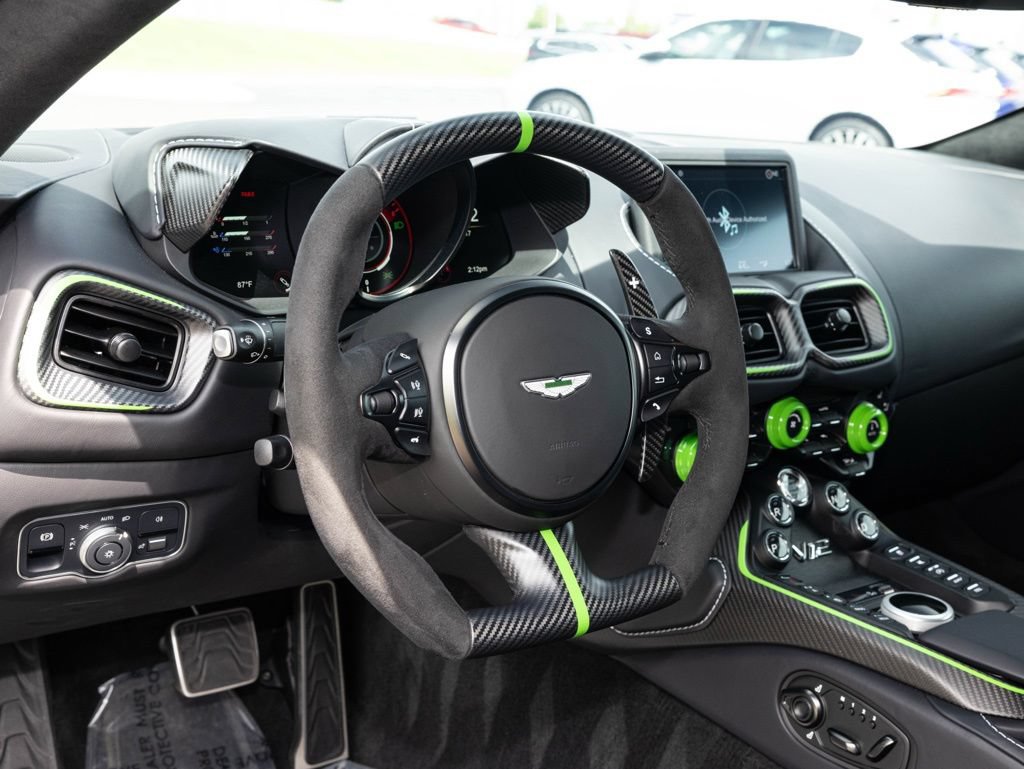 Used 2023 Aston Martin V12 Vantage RWD image 23