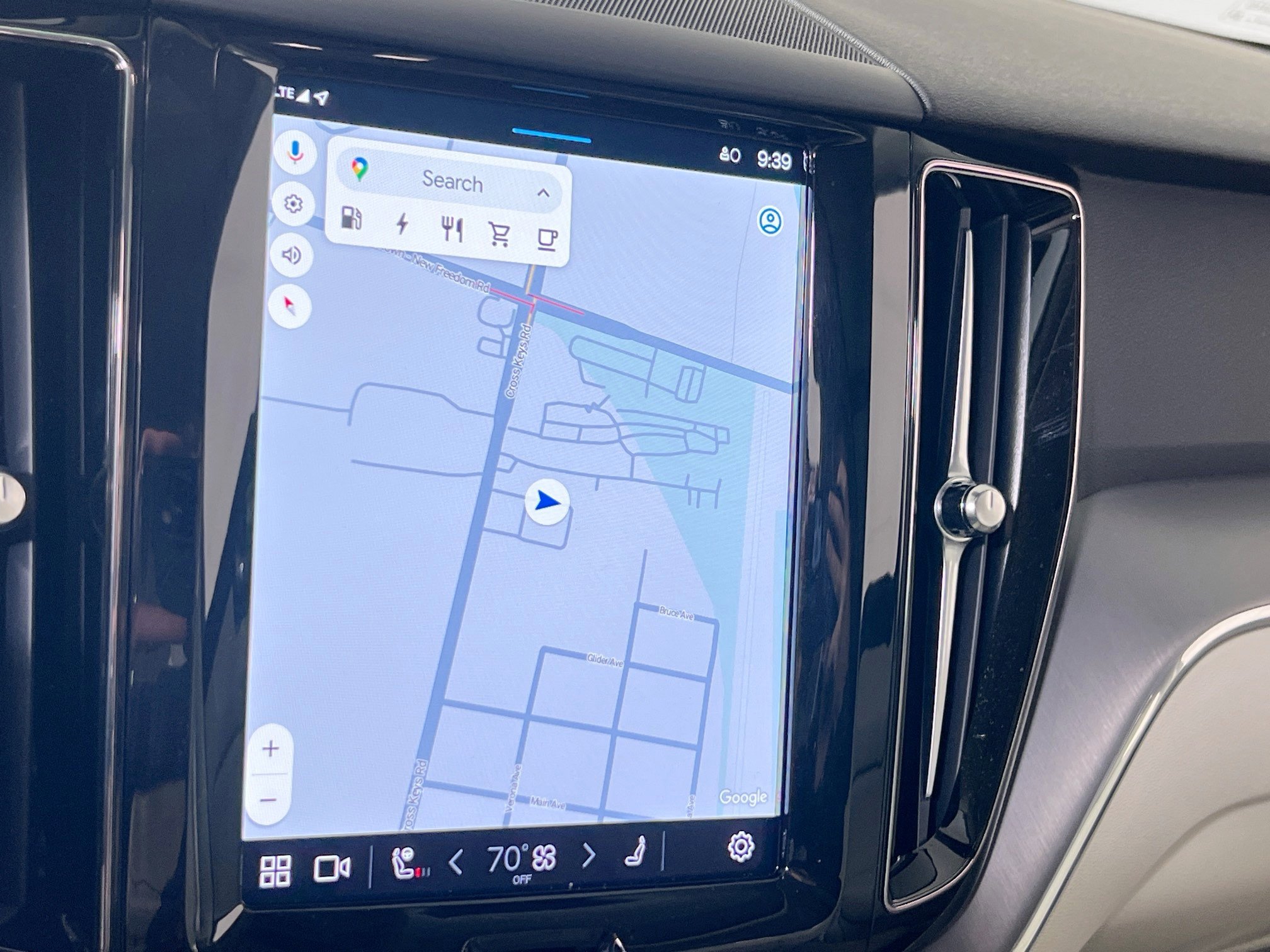 Used 2025 Volvo XC60 T8 Core w/ Protection Package Premier image 13