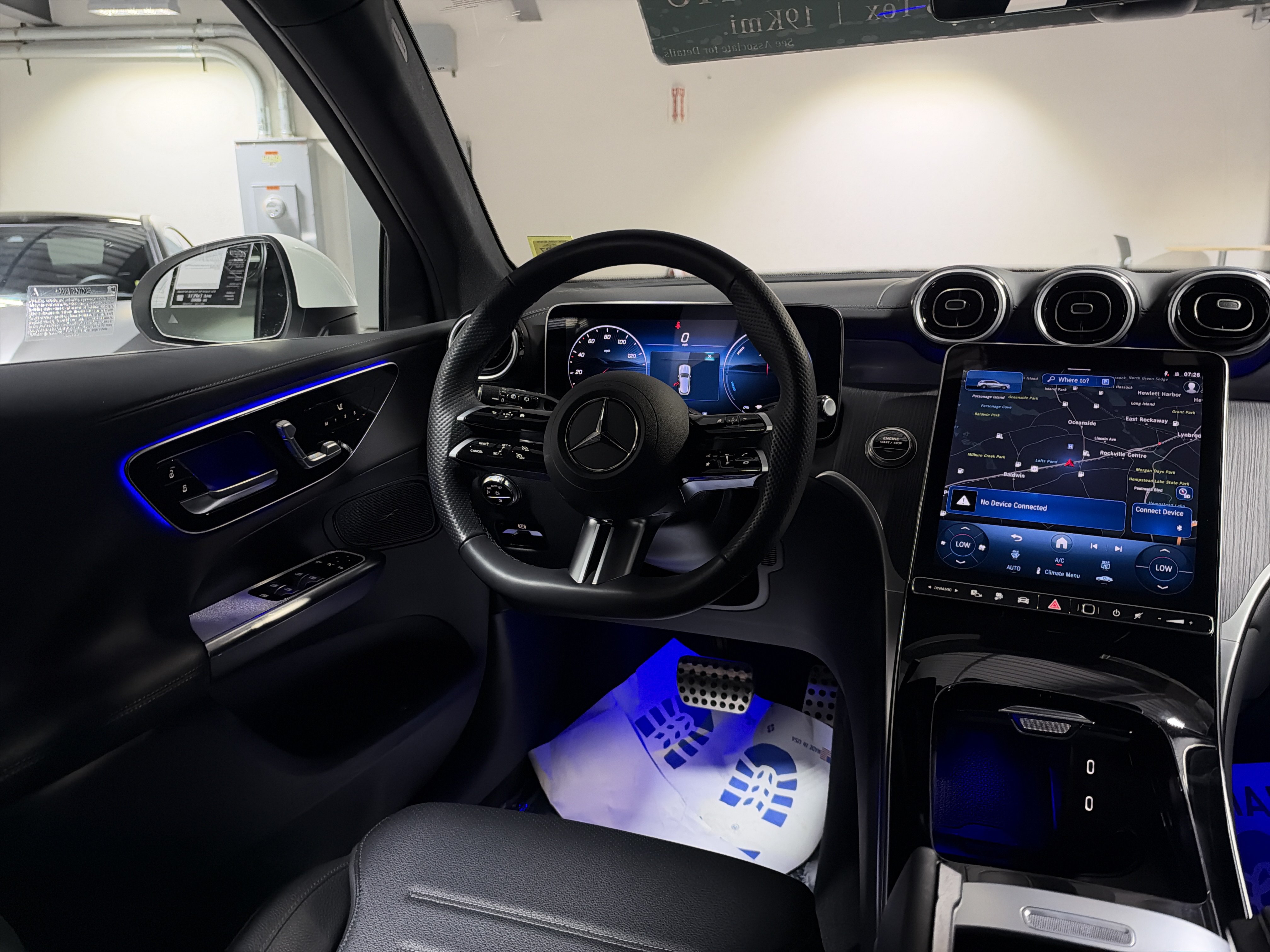 Certified 2025 Mercedes-Benz GLC 350e 4MATIC image 24
