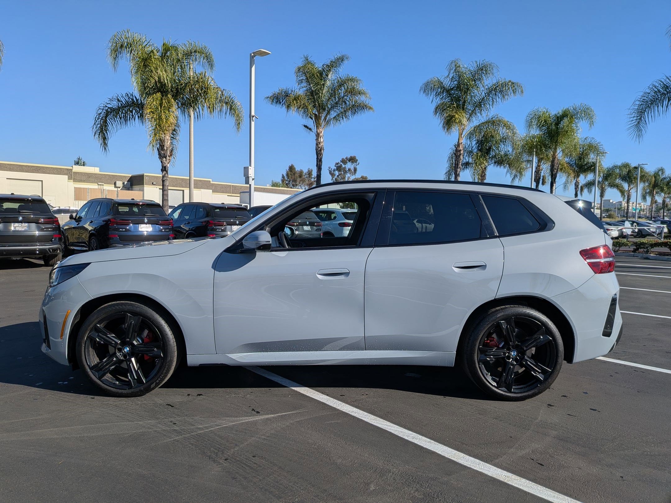 Used 2025 BMW X3 xDrive30i w/ Premium Package image 7