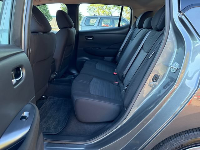 Used 2025 Nissan Leaf S FWD image 15
