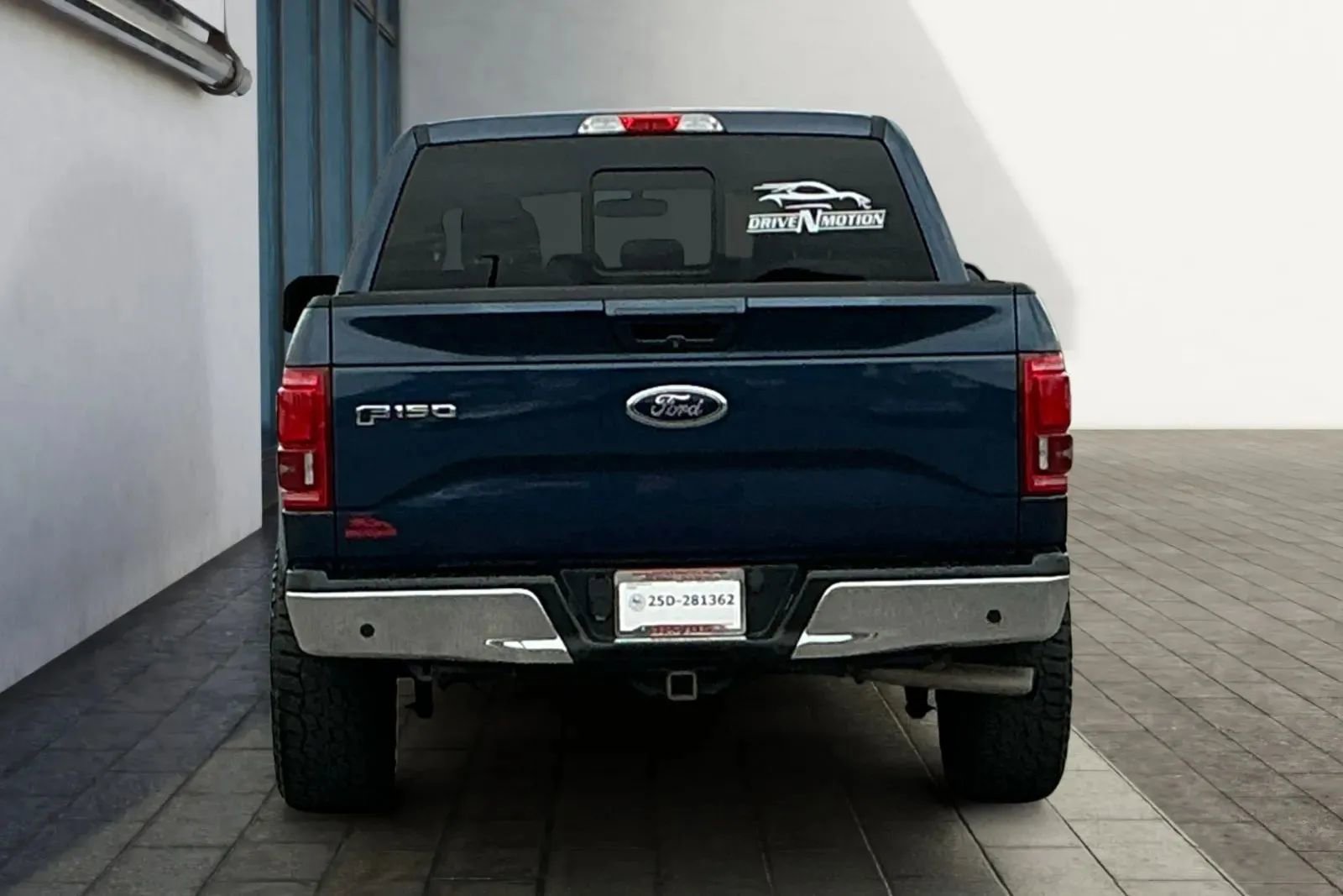 Used 2016 Ford F150 Lariat w/ Equipment Group 501A Mid image 4