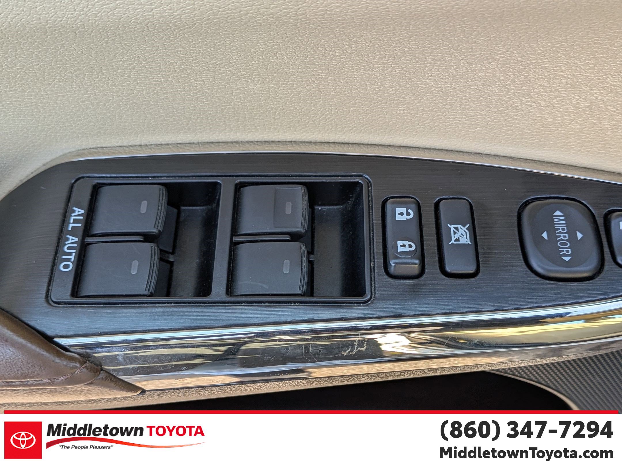 Certified 2017 Toyota Avalon XLE Premium image 12