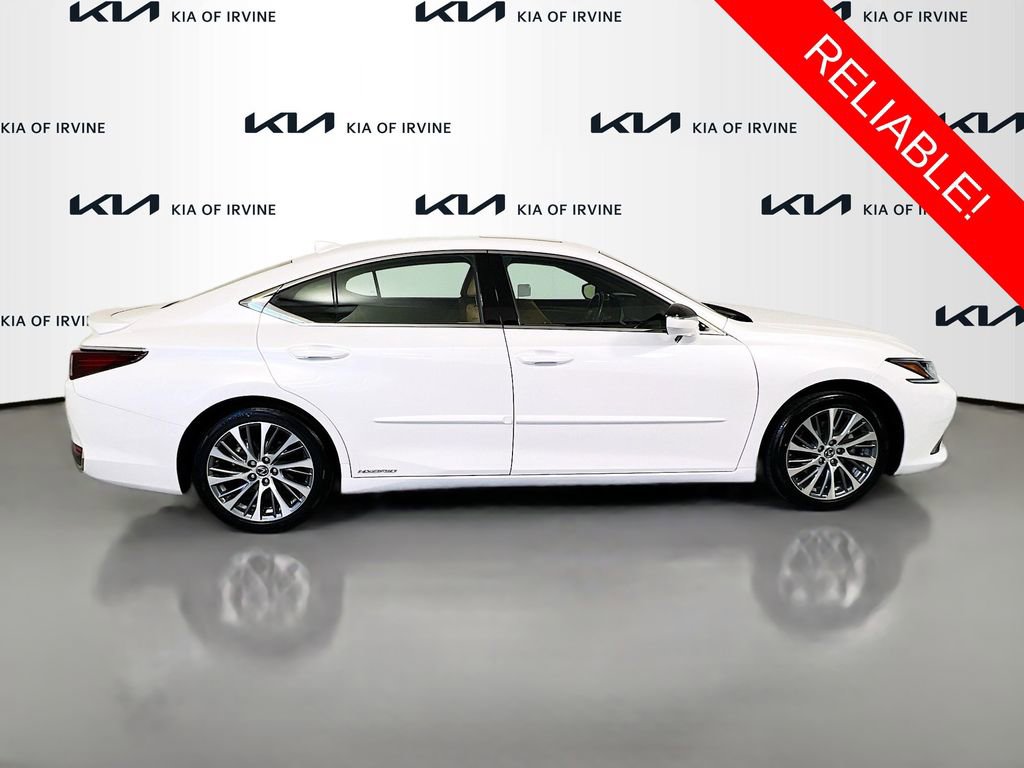 Used 2021 Lexus ES 300h w/ Premium Package image 8