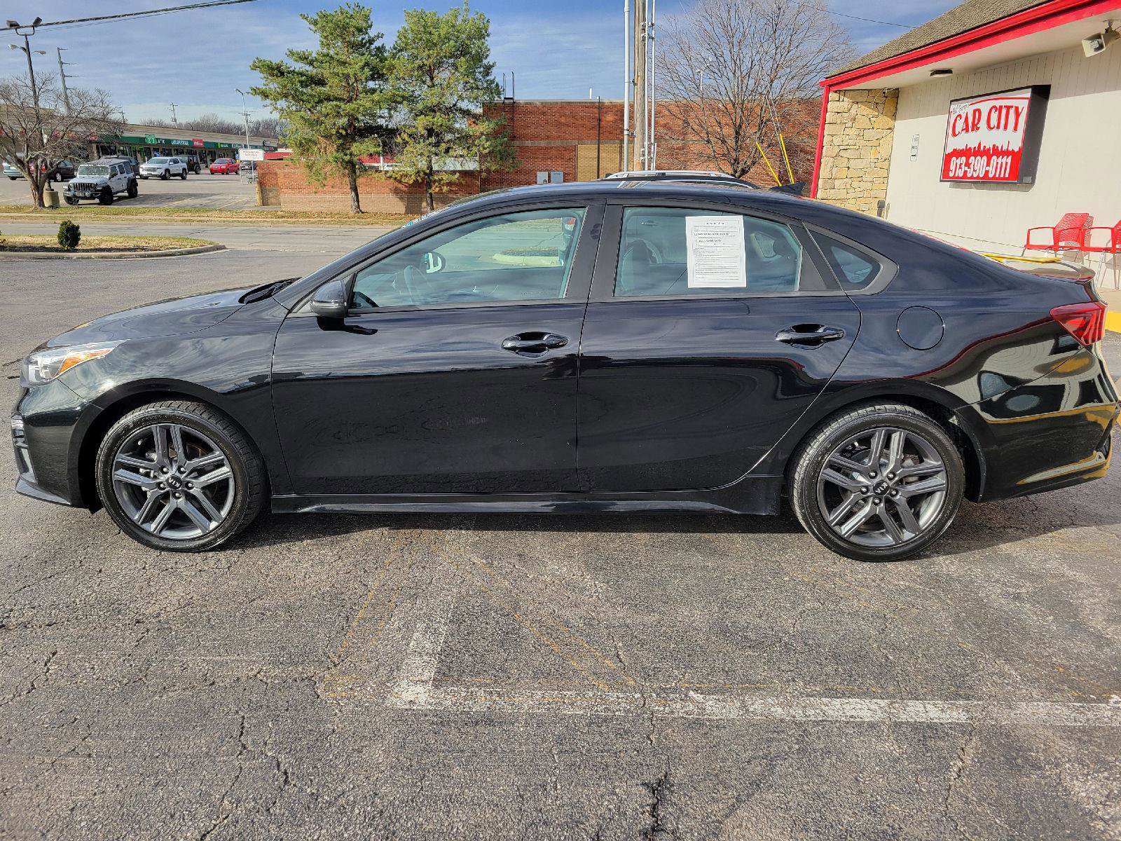 Used 2021 Kia Forte GT-Line image 11