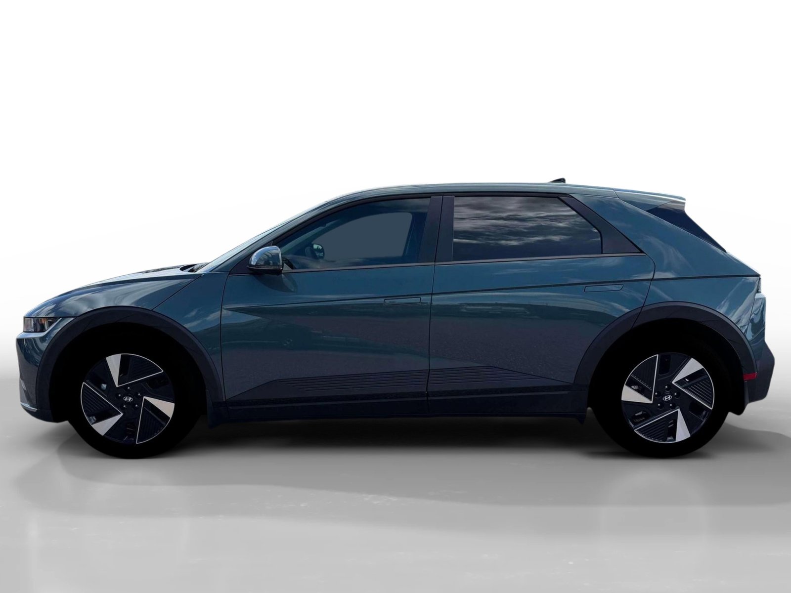 New 2026 Hyundai Ioniq 5 SEL RWD image 3