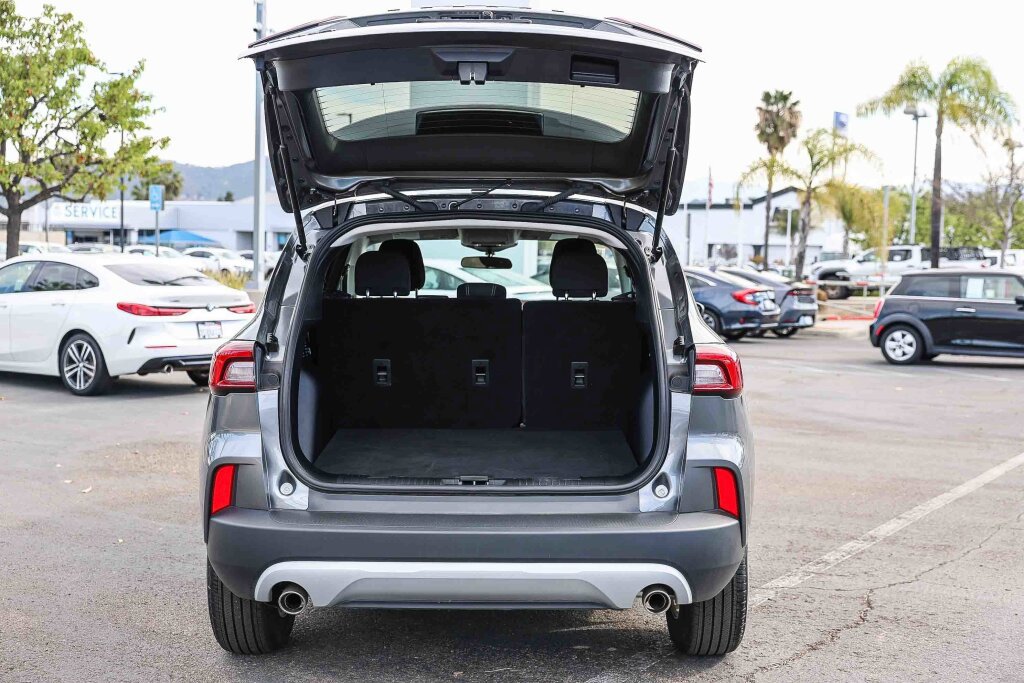 Used 2025 Ford Escape Active image 25