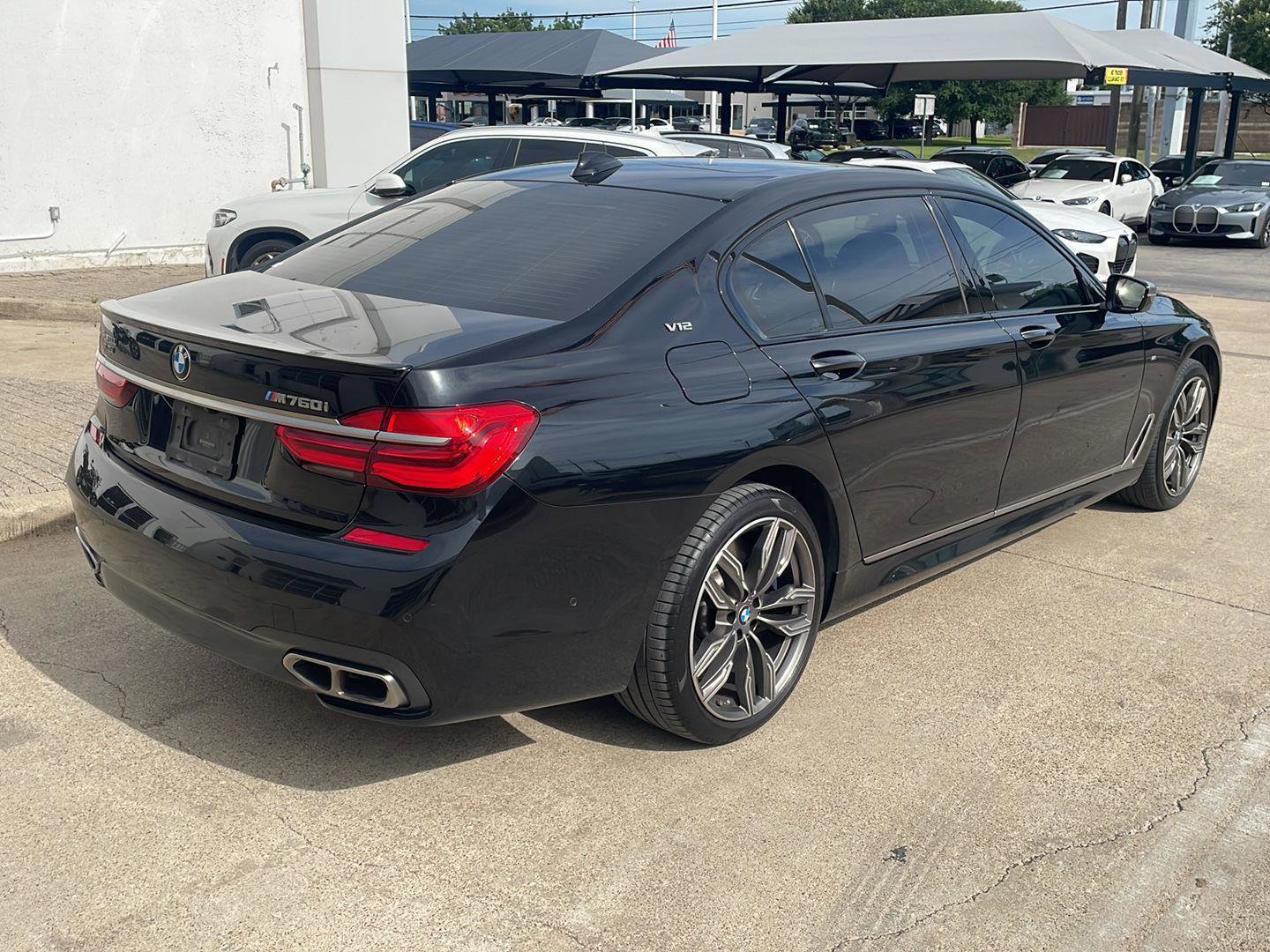 Used 2018 BMW M760i xDrive AWD/4WD image 4