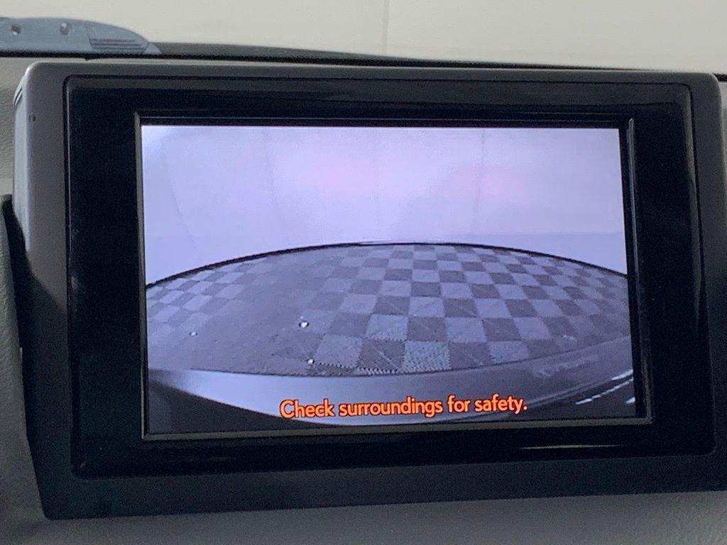 Used 2013 Lexus CT 200h w/ Premium Pkg w/Navigation FWD image 7