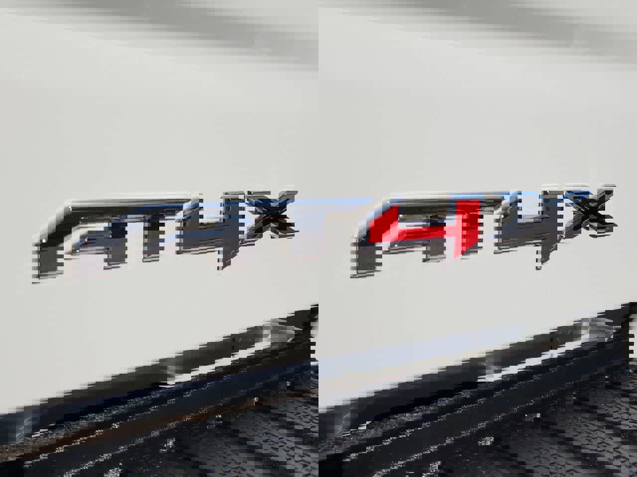 Used 2024 GMC Sierra 1500 AT4X image 23