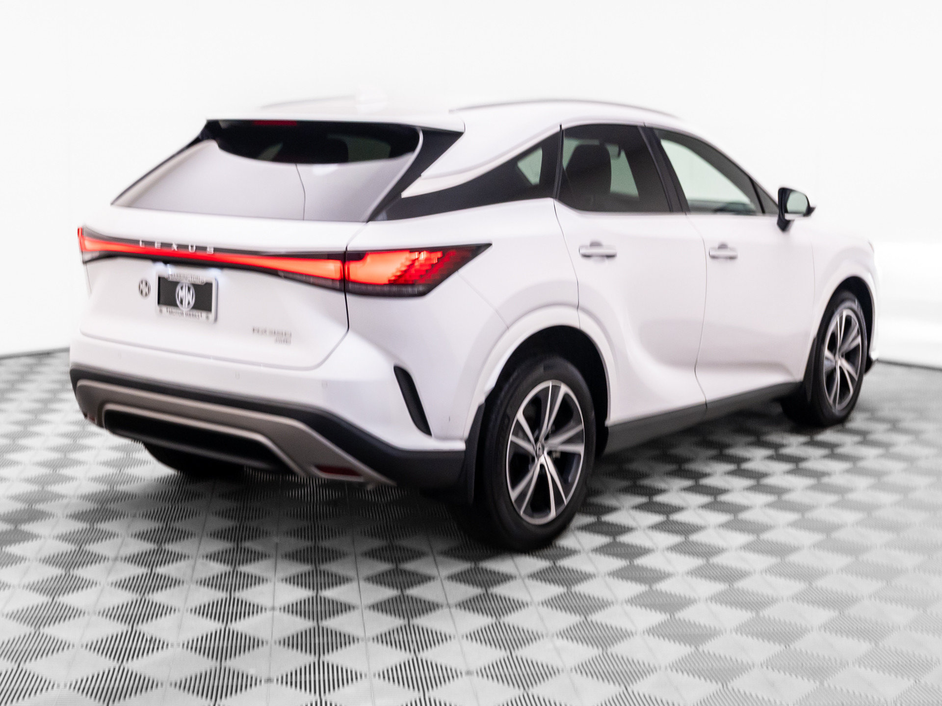 Used 2024 Lexus RX 350 Premium w/ Convenience Package AWD/4WD image 5
