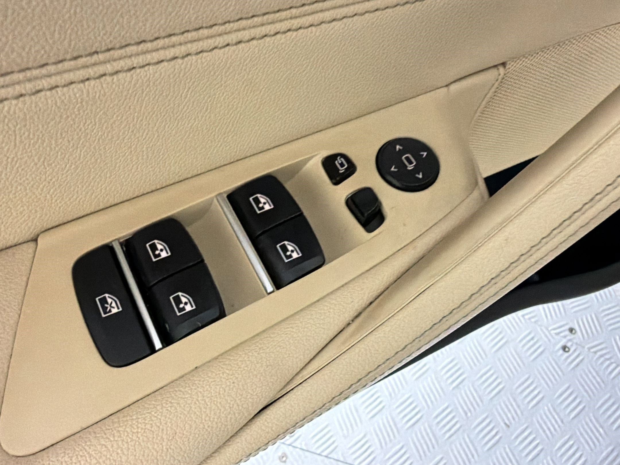 Certified 2023 BMW 540i xDrive w/ Convenience Package AWD/4WD image 10