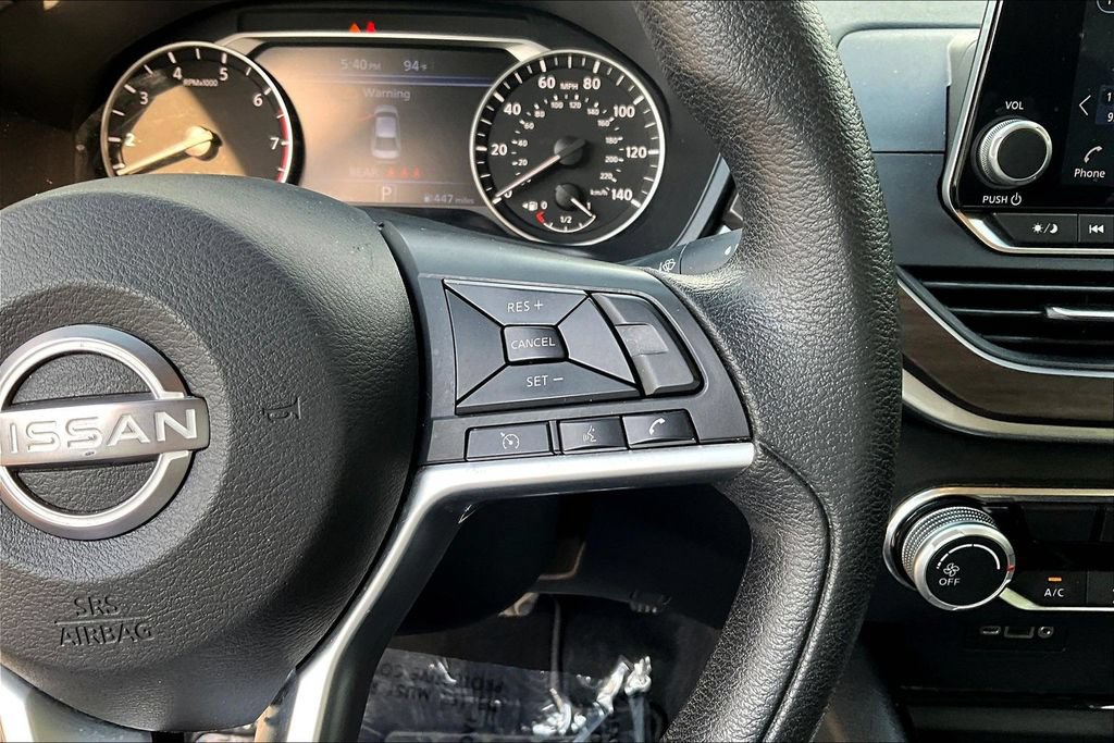 Used 2024 Nissan Altima 2.5 SV FWD image 10