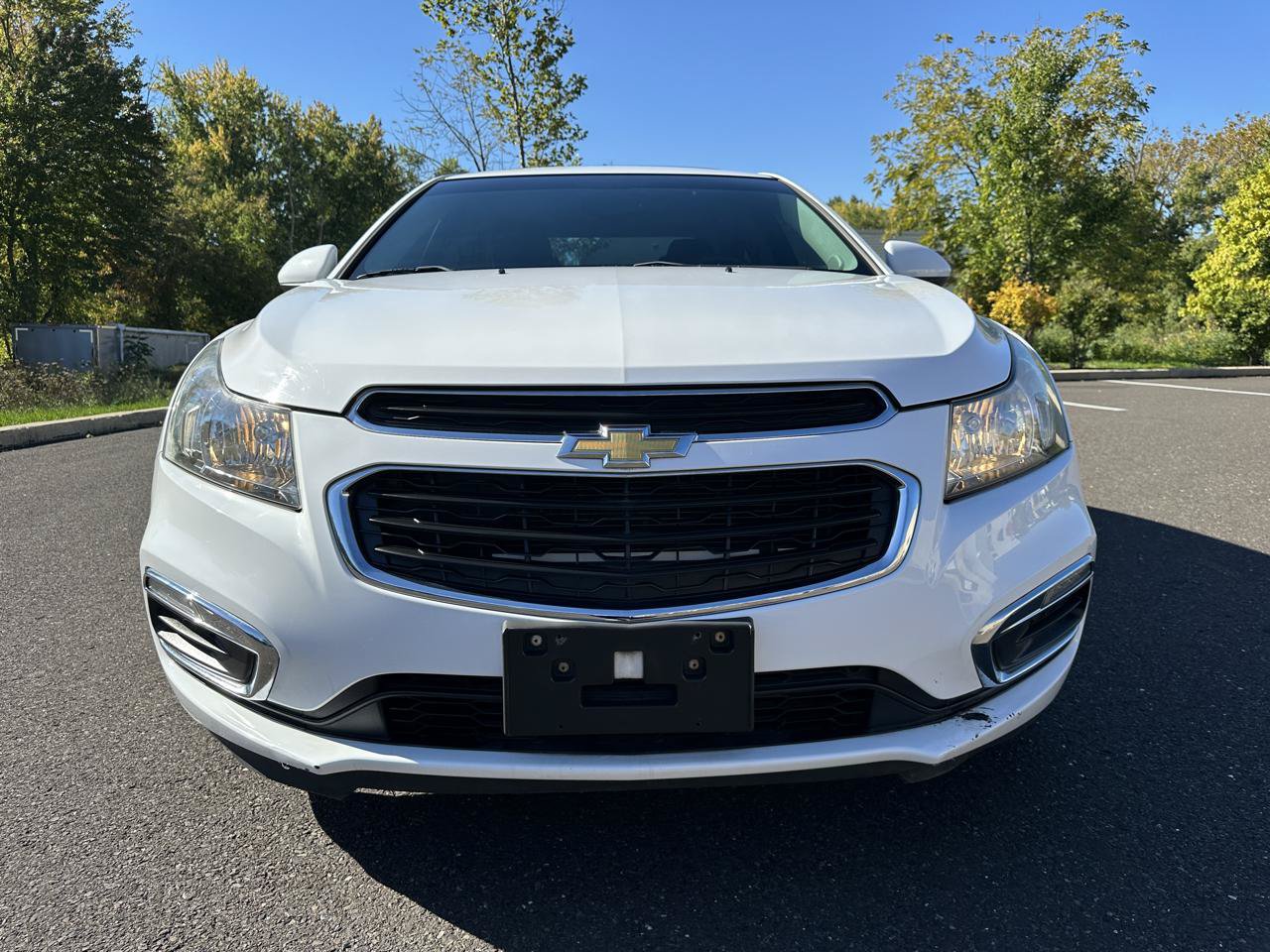 Used 2015 Chevrolet Cruze LT w/ Sun And Sound Package FWD image 9