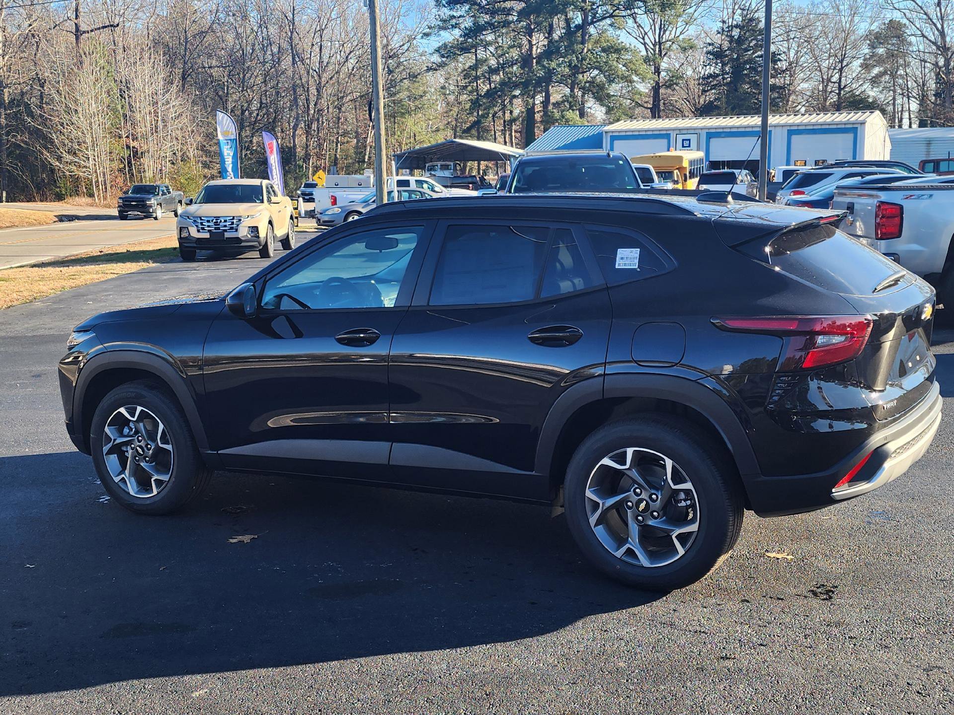New 2026 Chevrolet Trax LT w/ Sunroof Package FWD image 21