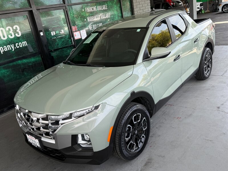 Used 2022 Hyundai Santa Cruz SEL AWD/4WD image 2
