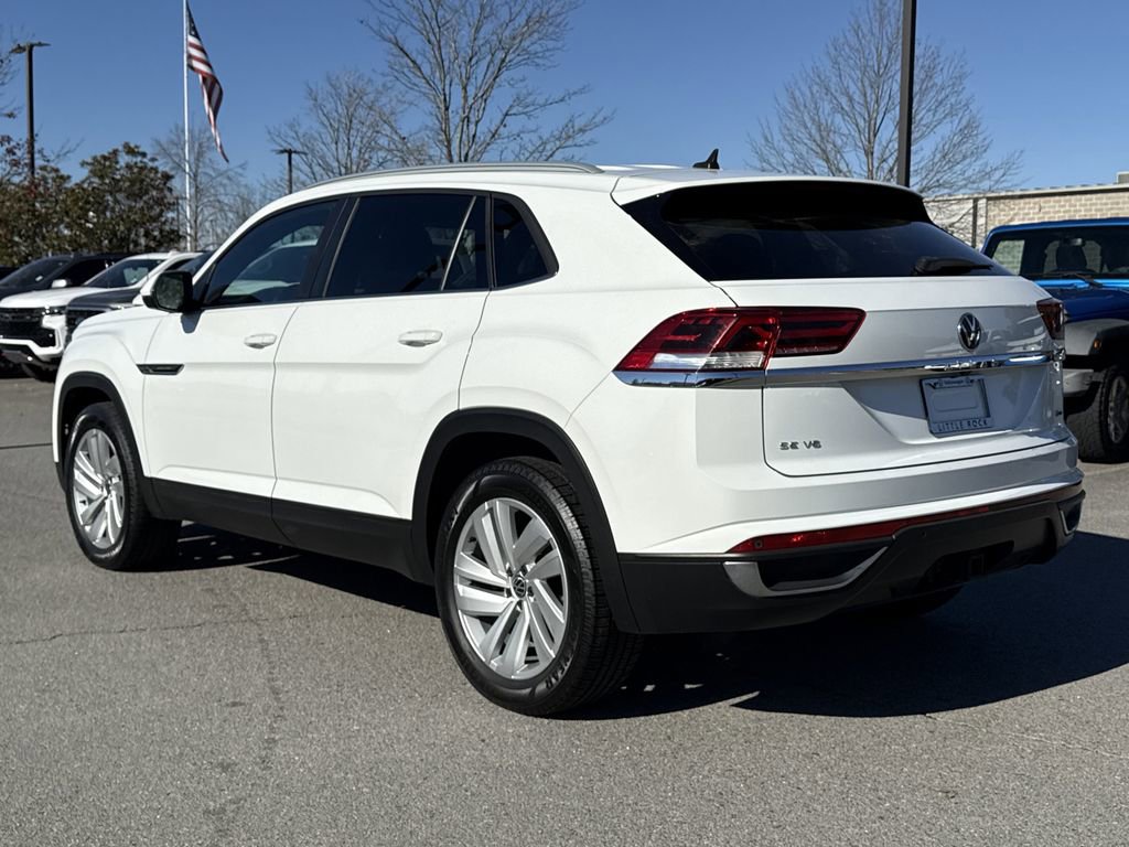 Used 2022 Volkswagen Atlas Cross Sport SE image 3