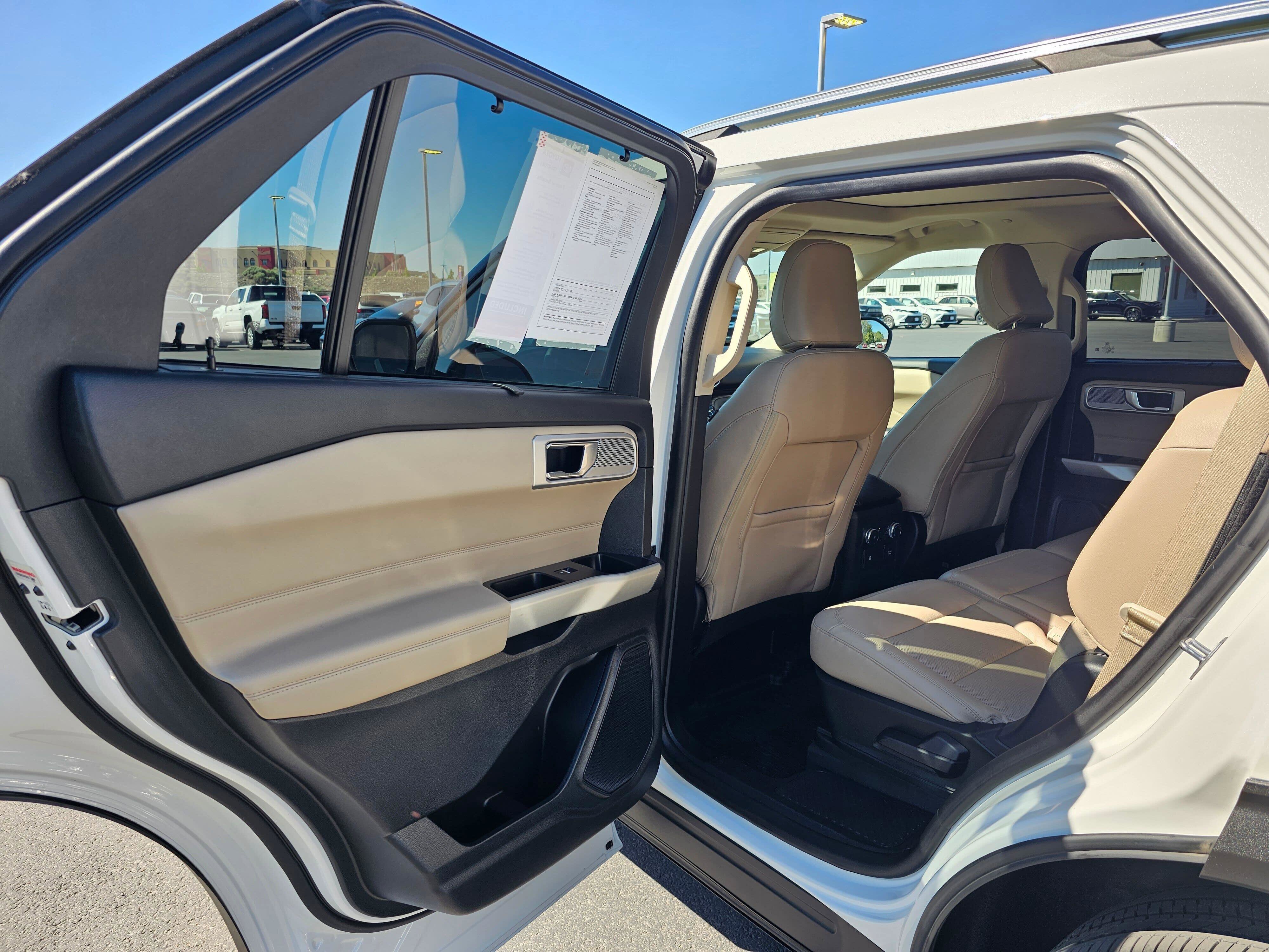 Used 2021 Ford Explorer Limited w/ Hybrid Equipment Group 310A AWD/4WD image 16