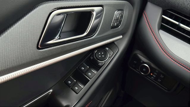 New 2026 Ford Explorer ST-Line w/ ST-Line Street Pack RWD image 31