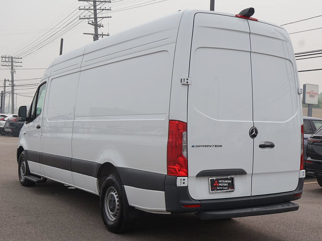 Used 2024 Mercedes-Benz eSprinter 170 Cargo image 6