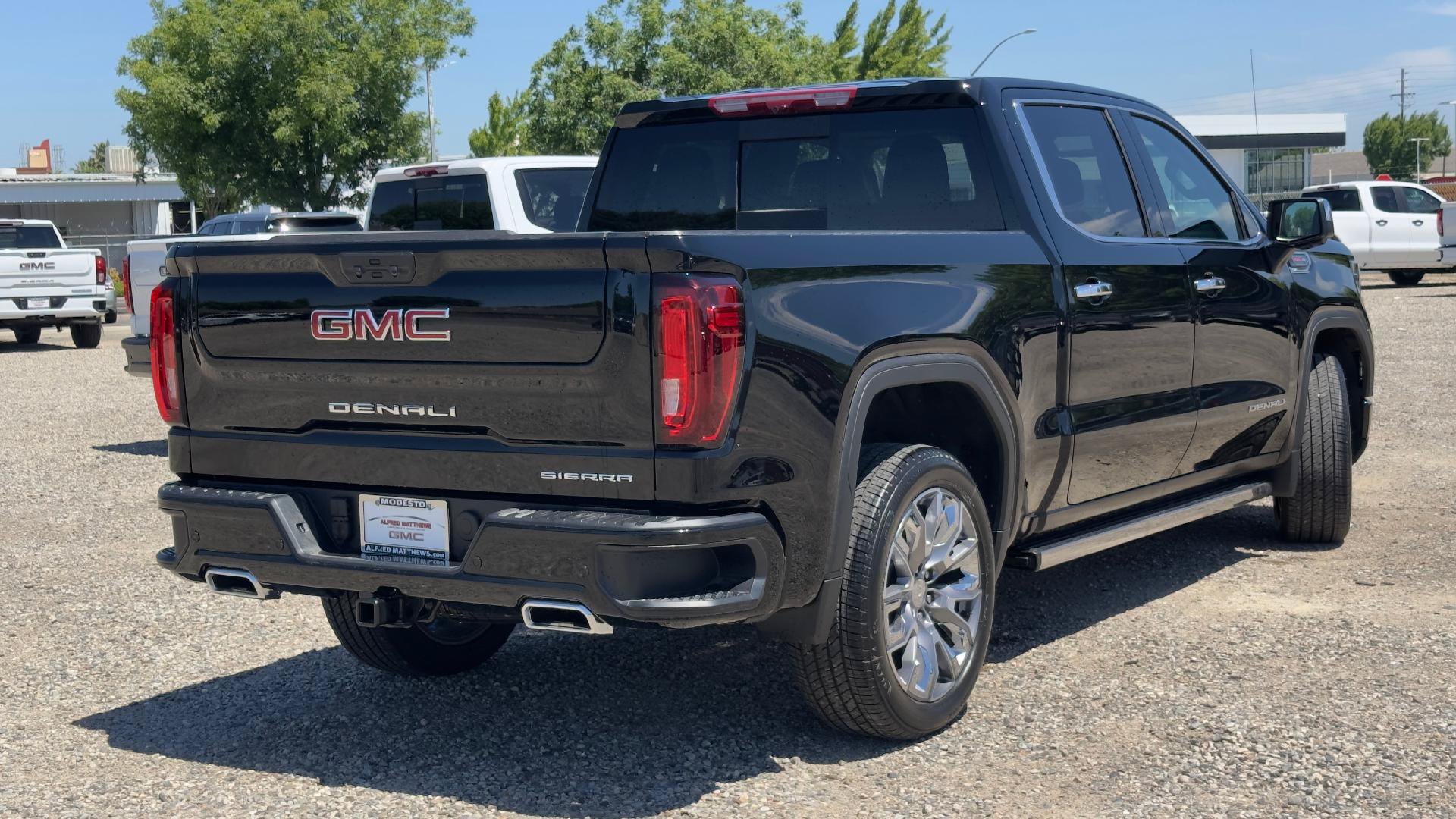 New 2026 GMC Sierra 1500 Denali w/ Denali Reserve Package AWD/4WD image 5