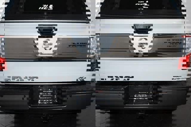 Used 2018 Nissan Titan Platinum Reserve w/ Platinum Utility Package image 13