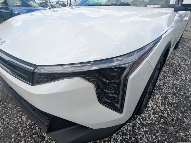 New 2026 Kia K4 FWD image 9