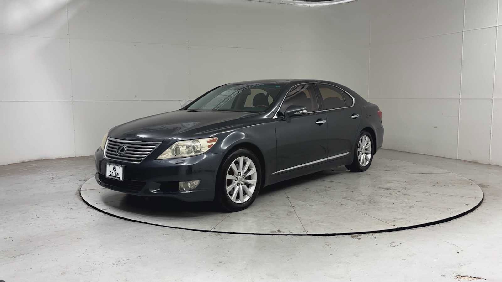 Used 2010 Lexus LS 460 w/ Comfort Pkg RWD image 4