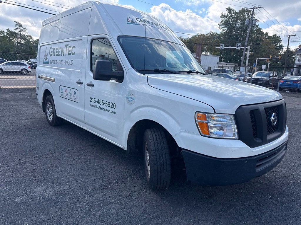 Used 2017 Nissan NV 2500 SV RWD image 2