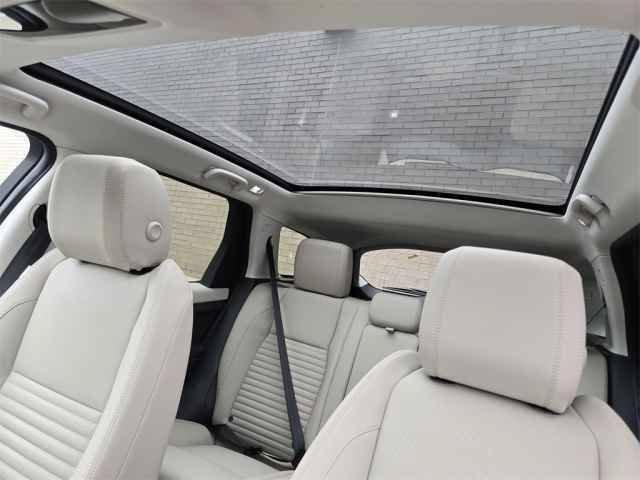 New 2025 Land Rover Discovery Sport S AWD/4WD image 2