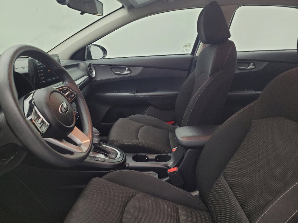 Used 2021 Kia Forte LXS FWD image 17
