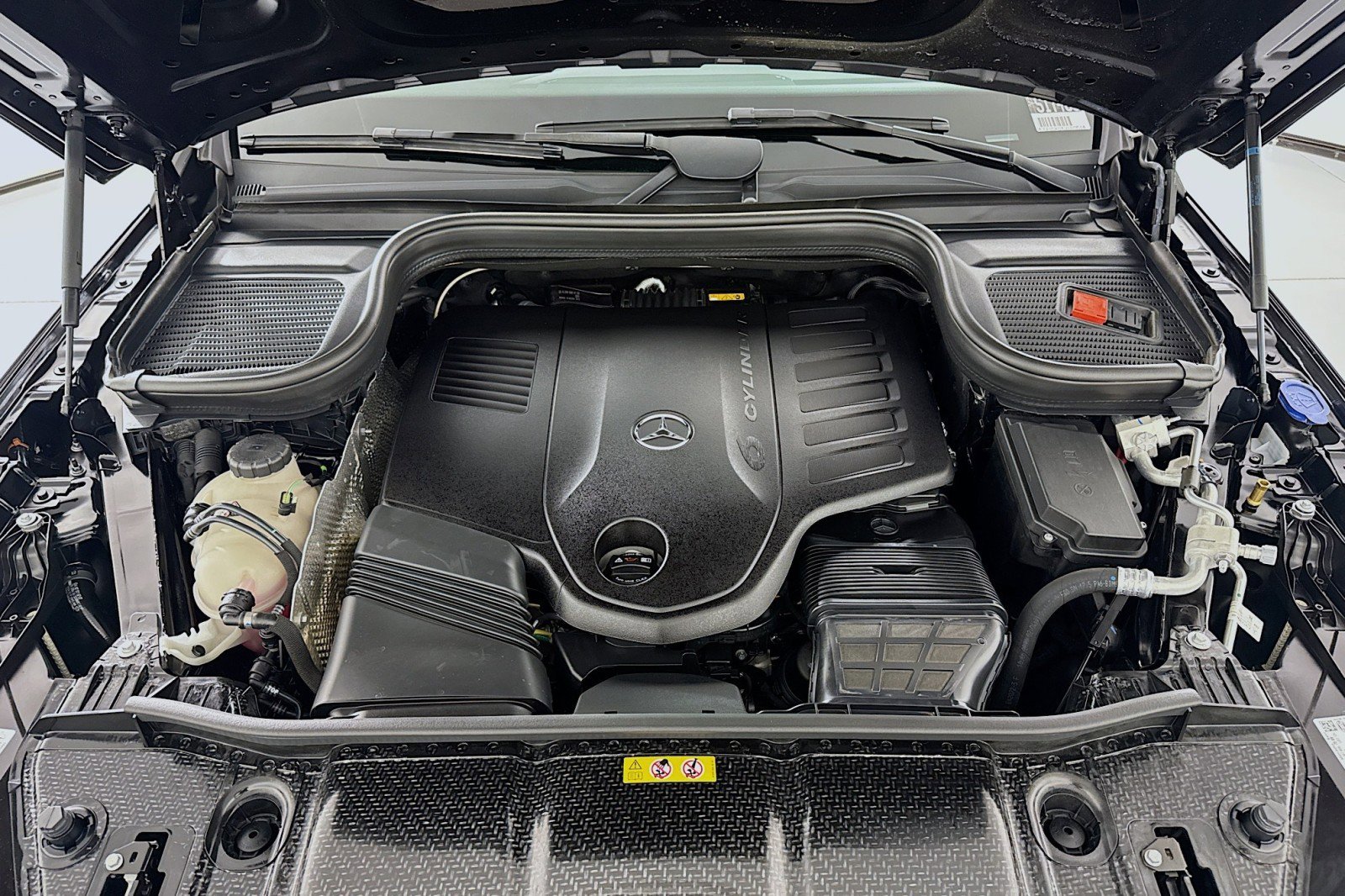 Certified 2025 Mercedes-Benz GLE 450 4MATIC image 11