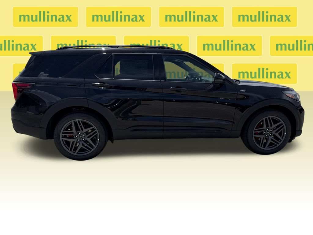 New 2026 Ford Explorer ST-Line w/ ST-Line Street Pack RWD image 16