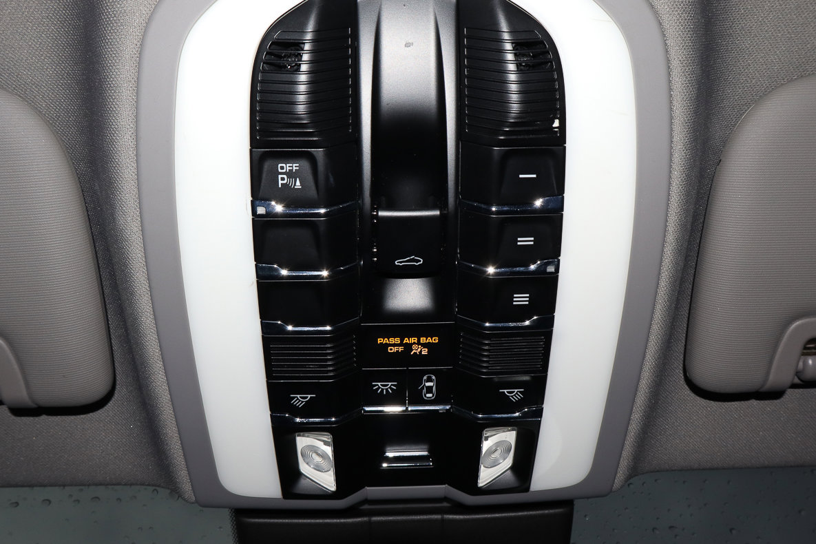 Used 2016 Porsche Panamera Edition image 29