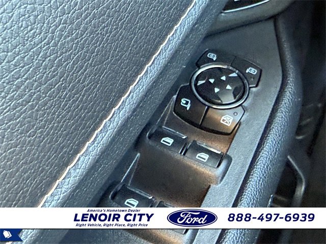 Used 2024 Ford Expedition XLT image 17