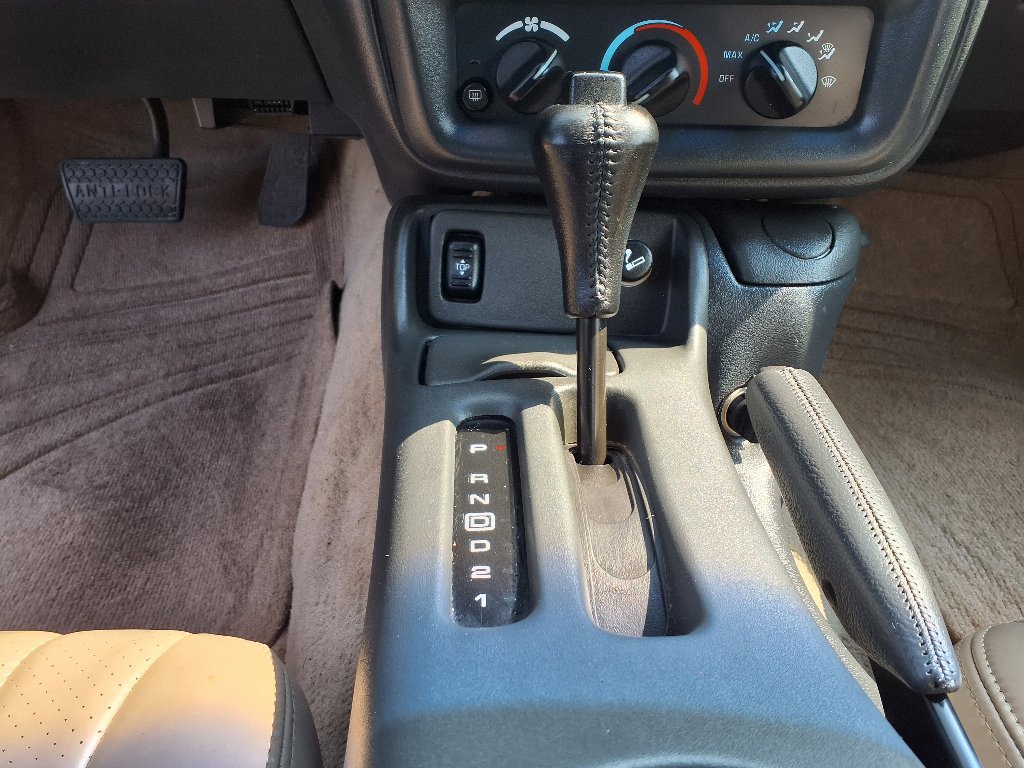 Used 1997 Chevrolet Camaro Z28 image 13