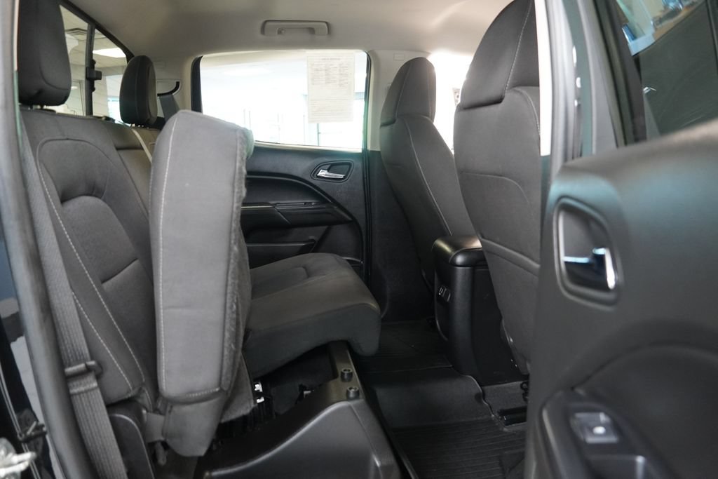 Used 2020 GMC Canyon SLE w/ Elevation Edition AWD/4WD image 28