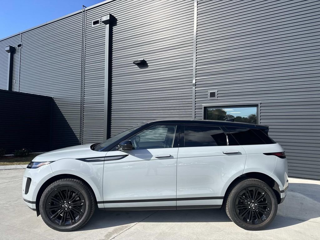 Used 2026 Land Rover Range Rover Evoque S image 2