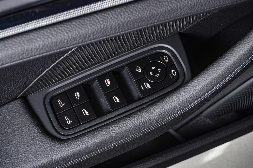 New 2026 Porsche Panamera 4 AWD/4WD image 26