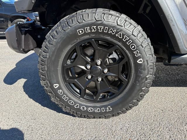 Used 2021 Jeep Gladiator Willys image 9