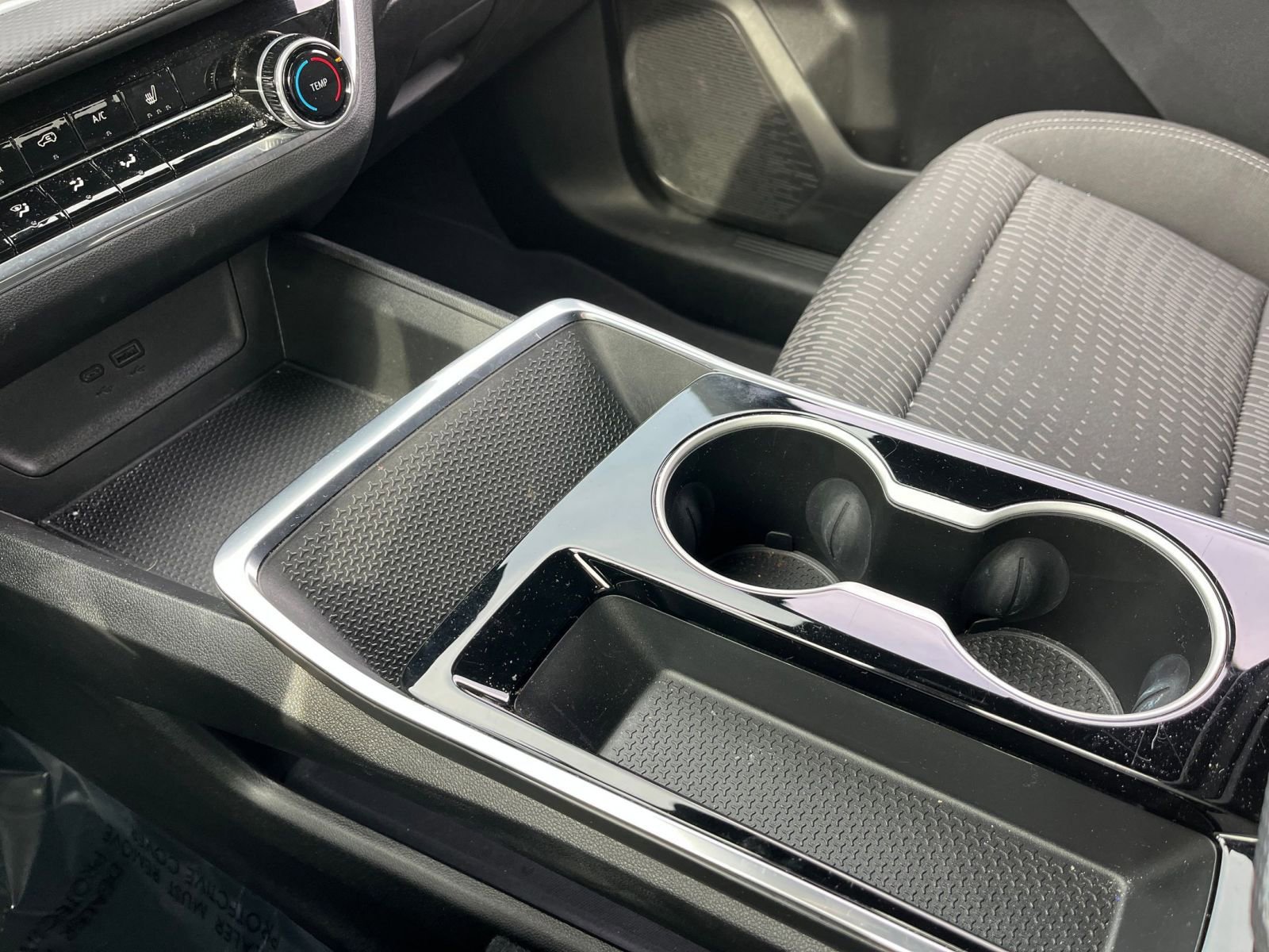 Used 2025 Chevrolet Equinox LT image 40