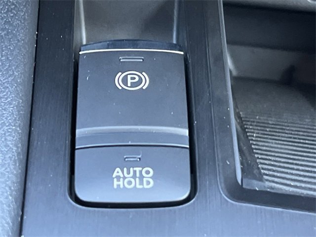 New 2026 Nissan Kicks SV w/ Illumination Package image 9