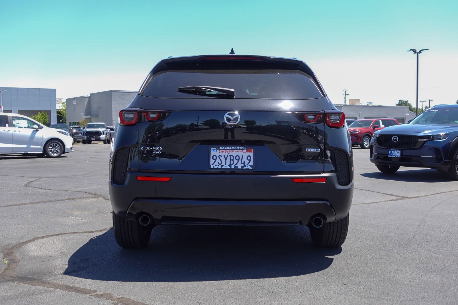 Certified 2025 MAZDA CX-50 AWD 2.5 Hybrid w/ Premium Pkg image 5