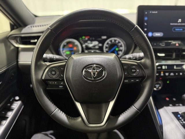 Certified 2024 Toyota Venza Nightshade image 17
