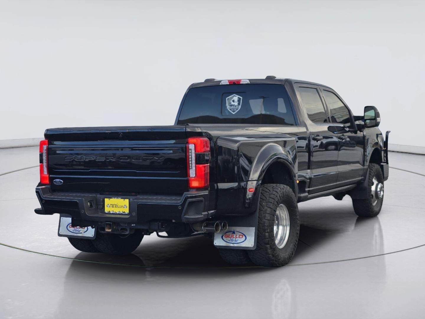 Used 2025 Ford F350 Platinum AWD/4WD image 8
