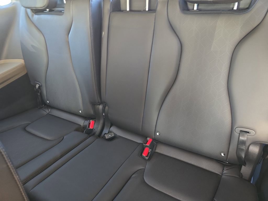 New 2026 Kia Carnival EX FWD image 17