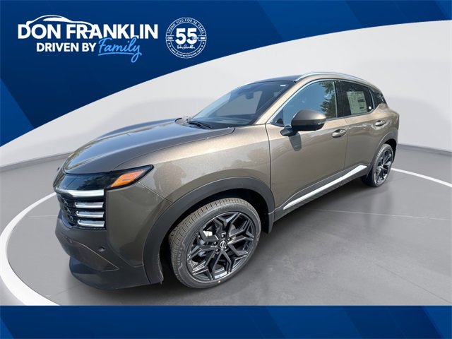 New 2025 Nissan Kicks SR w/ SR Premium Package