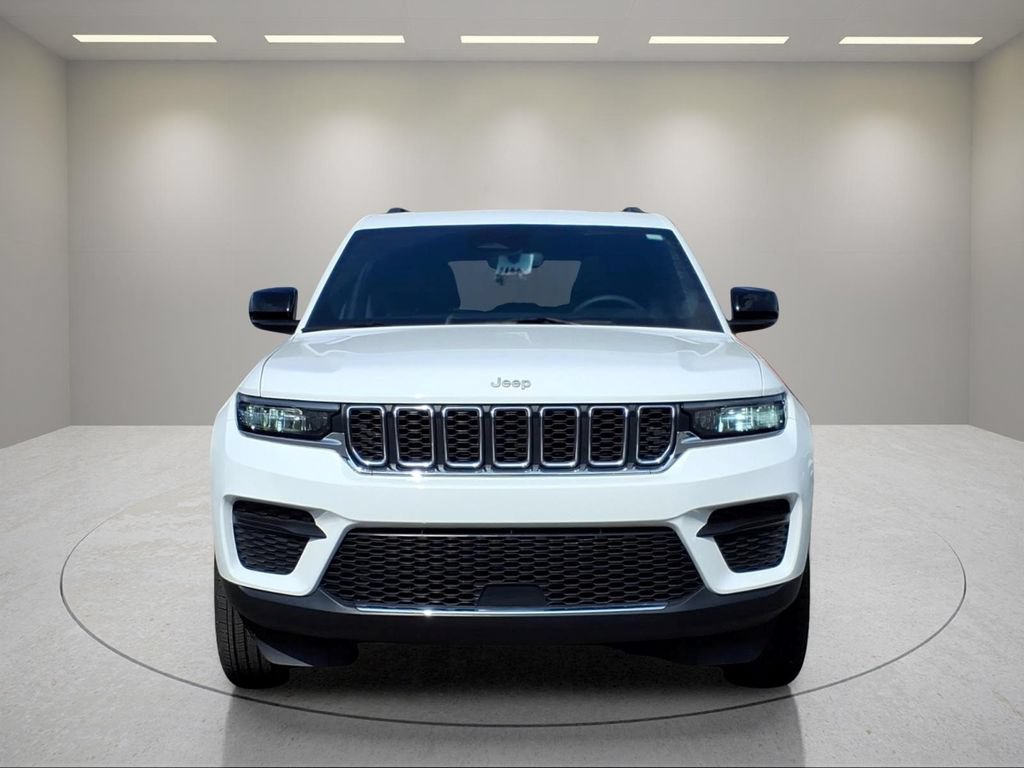 Used 2024 Jeep Grand Cherokee Laredo X w/ Luxury Tech Group I AWD/4WD image 27