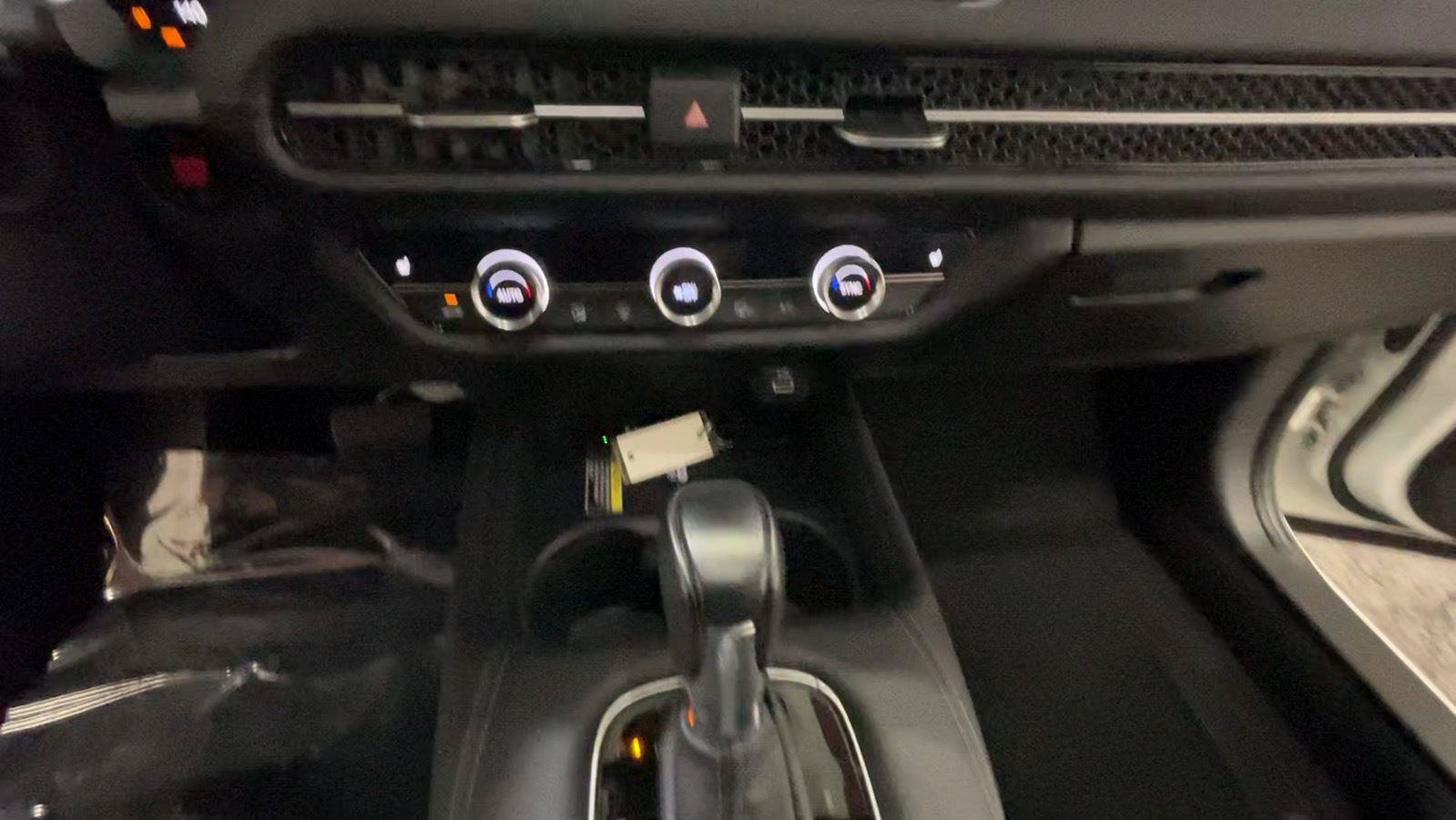Certified 2025 Honda HR-V EX-L image 36