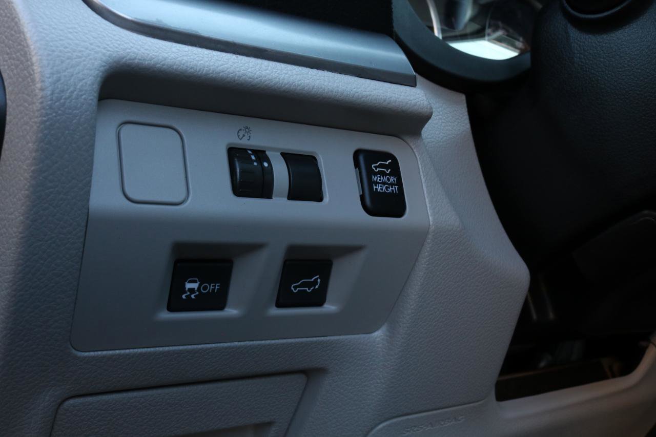 Used 2015 Subaru Forester 2.5i Limited image 21